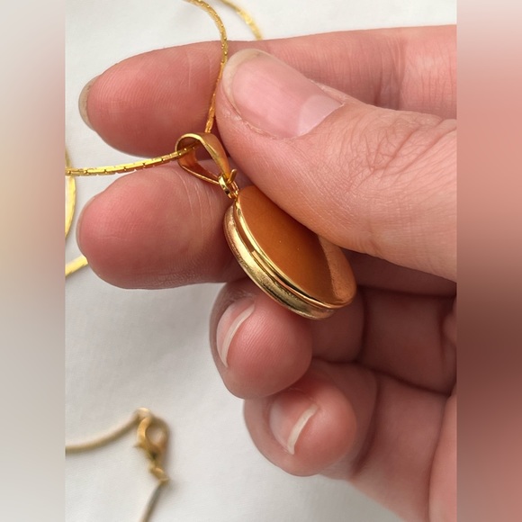 VINTAGE GUCCI GG Necklace - Picture 9 of 11